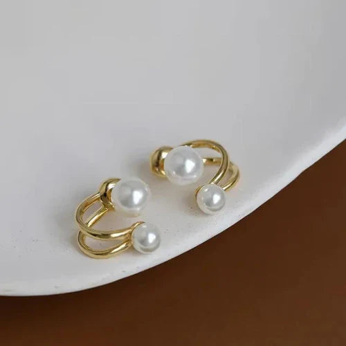 Double Pearl Stud Earring-3